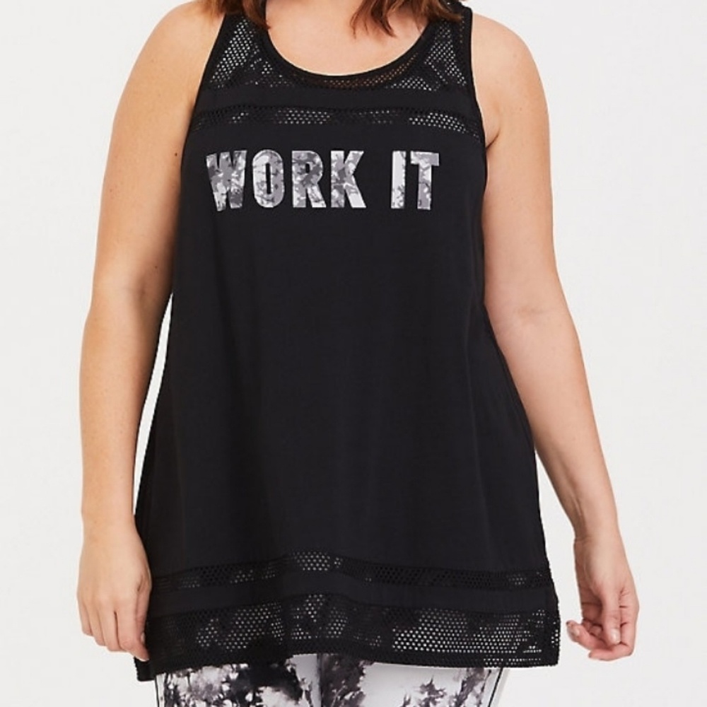 Torrid active top nwt size 4